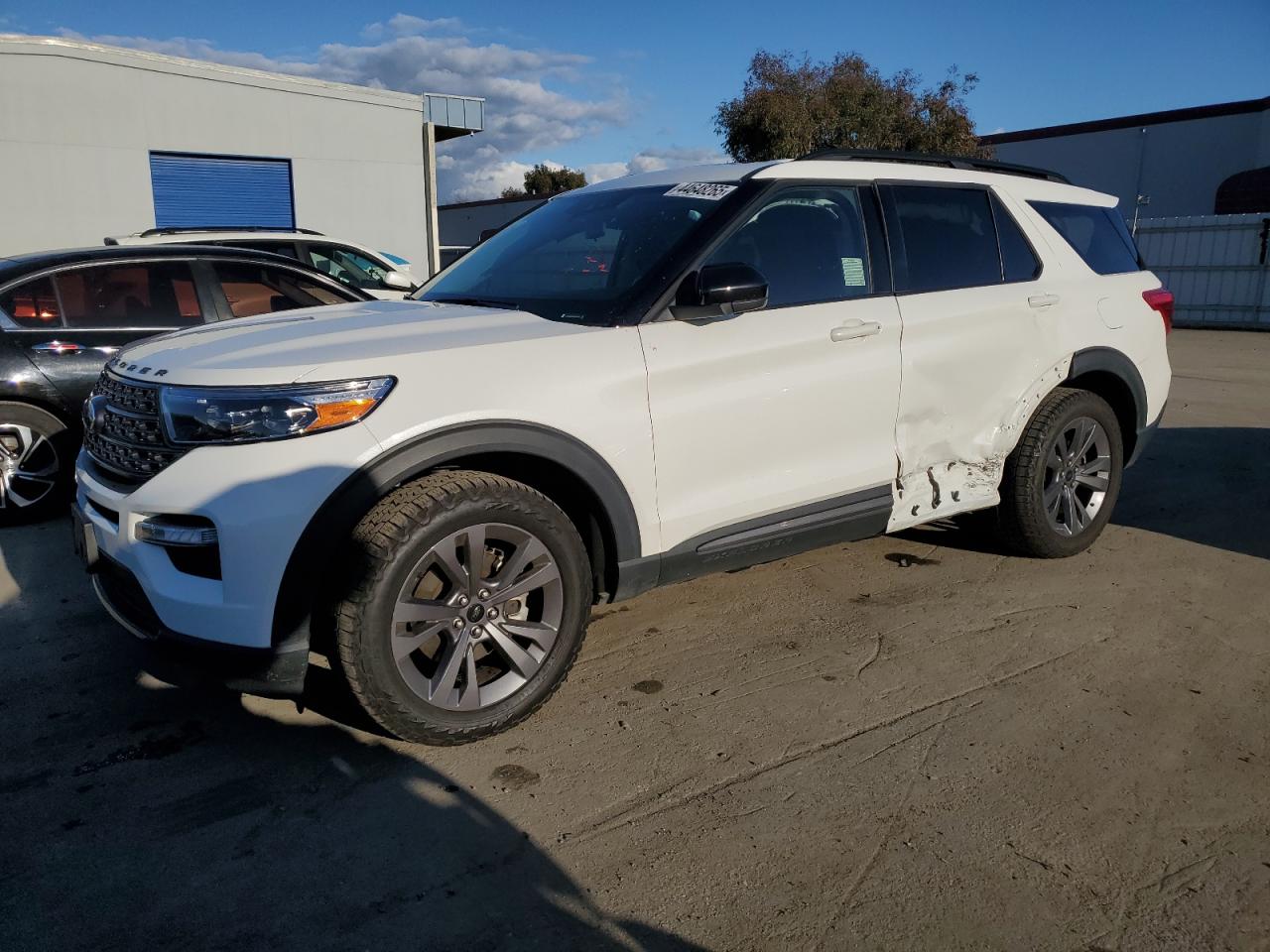 2022 Ford Explorer VIN 1FMSK8DH0NGB40903