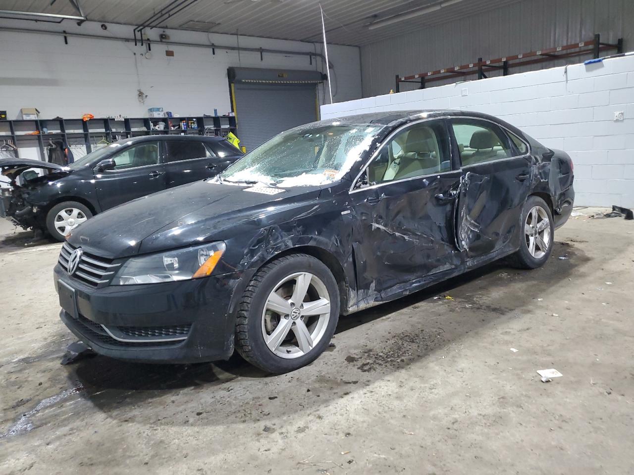 2014 Volkswagen Passat VIN 1VWAT7A30EC046539