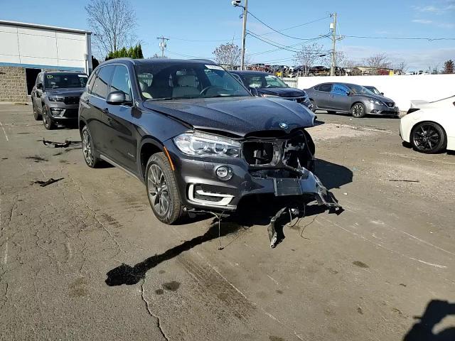 2017 BMW X5 VIN 5UXKR0C38H0V69175 Copart auction photo, front end / minor dent/scratches damage thumbnail 10