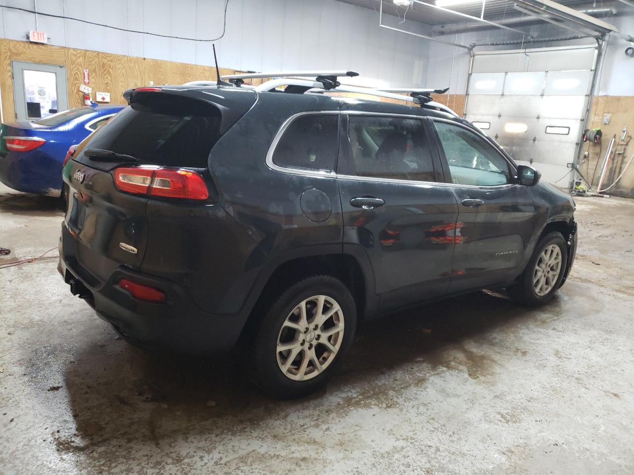 2018 Jeep Grand Cherokee VIN 1C4PJMLX7JD575539 Copart auction photo, front end / minor dent/scratches damage thumbnail 3