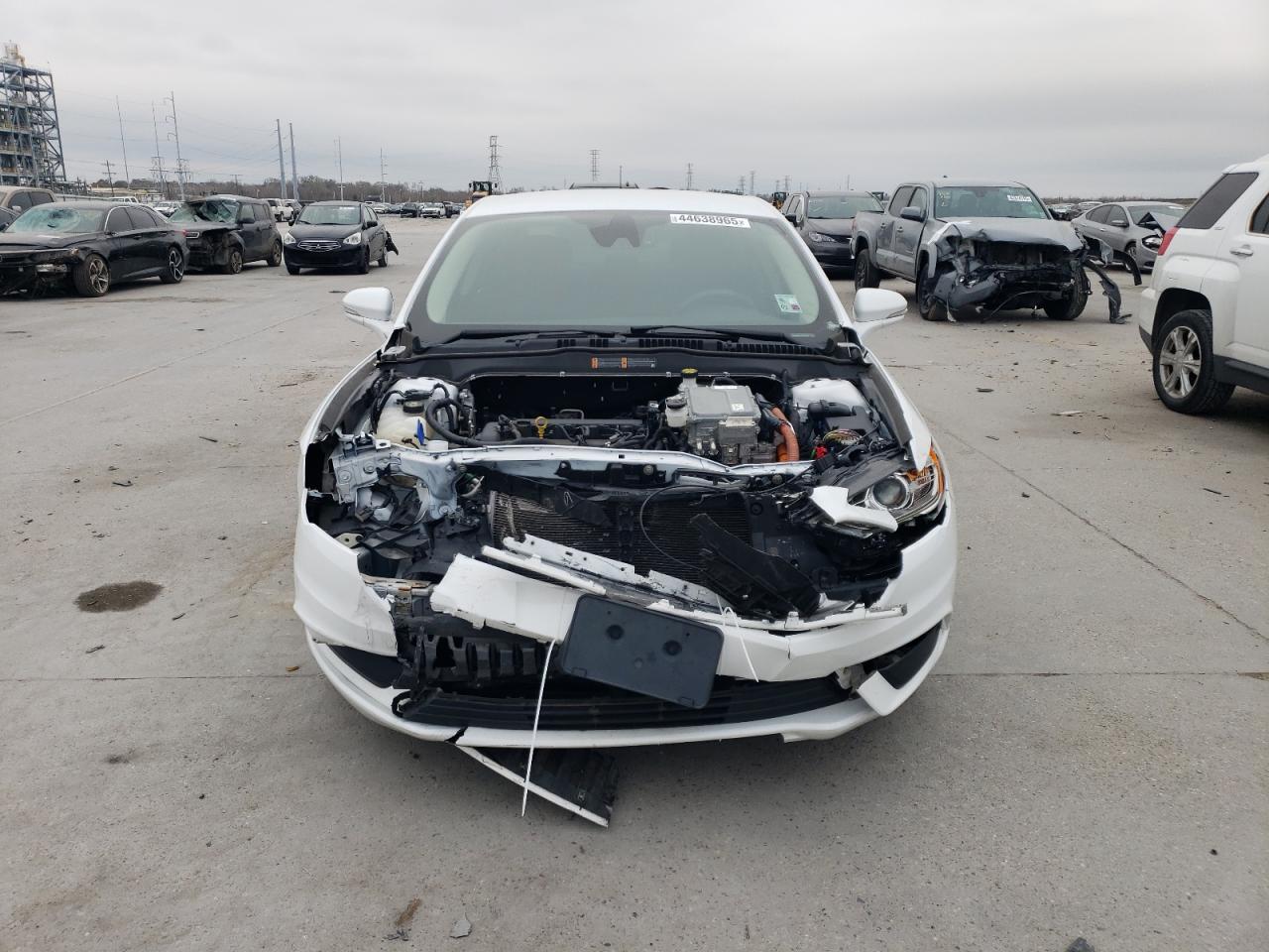 2018 Ford Fusion VIN 3FA6P0LU4JR142427 Copart auction photo, front end damage thumbnail 5