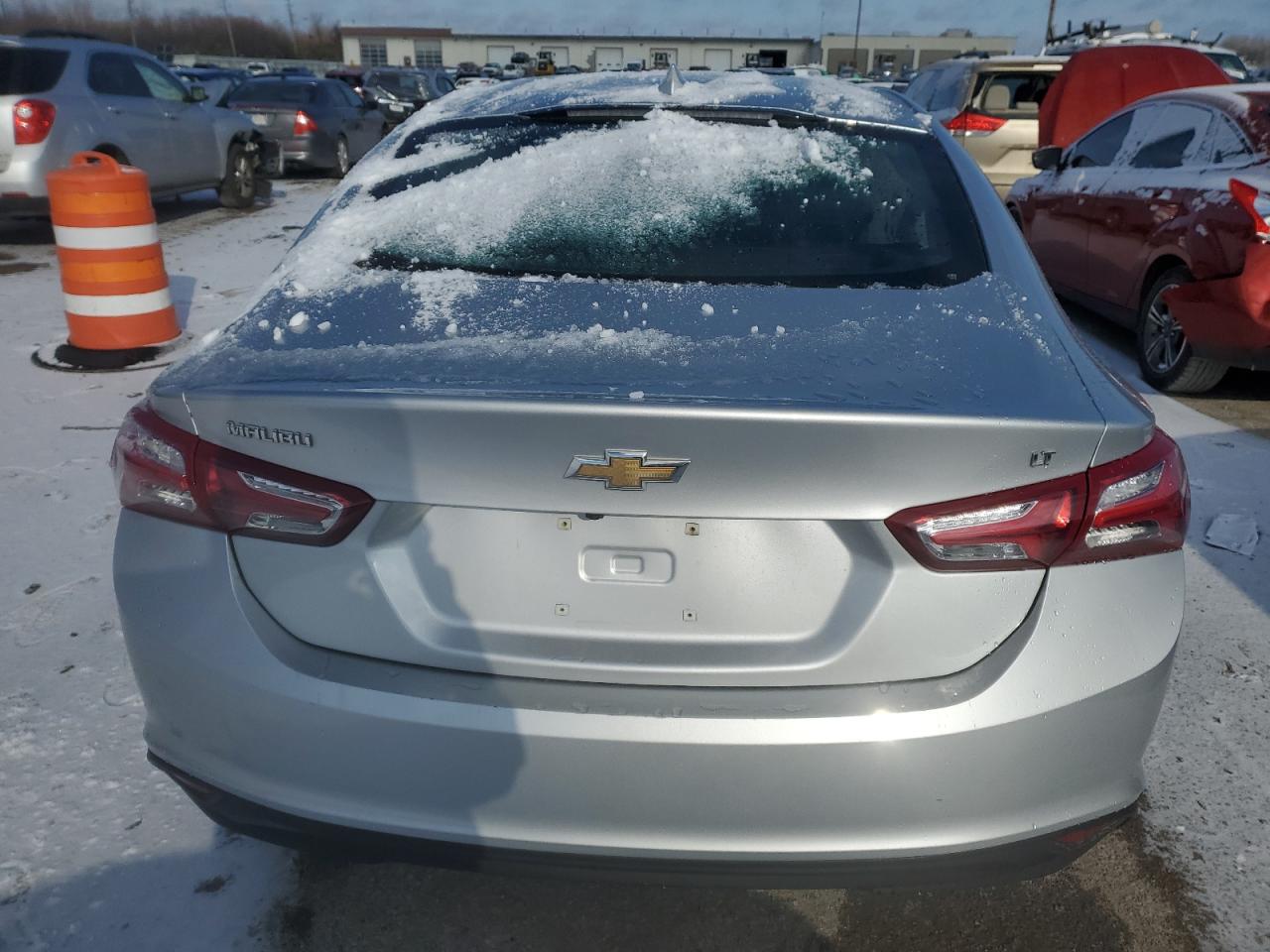 2022 Chevrolet Malibu VIN 1G1ZD5ST0NF126095 Copart auction photo, side / minor dent/scratches damage thumbnail 6