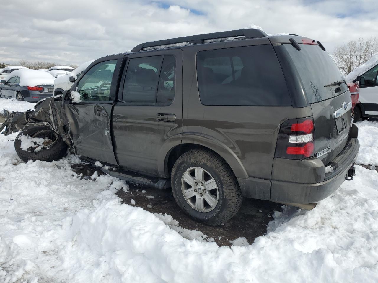2008 Ford Explorer VIN 1FMEU73E98UA57498 Copart auction photo, front end / side damage thumbnail 2