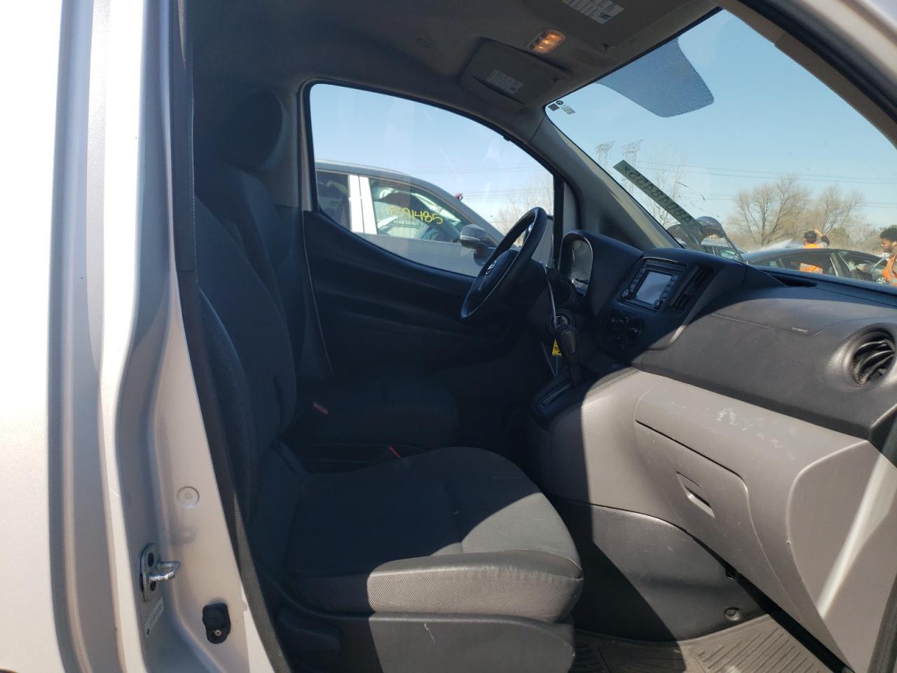 2014 Nissan NV VIN 3N6CM0KN4EK698233 Copart auction photo, side / minor dent/scratches damage thumbnail 10