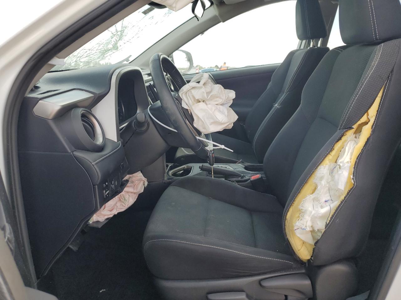 2017 Toyota RAV 4 VIN 2T3RFREV0HW550689 Copart auction photo, front end / minor dent/scratches damage thumbnail 7