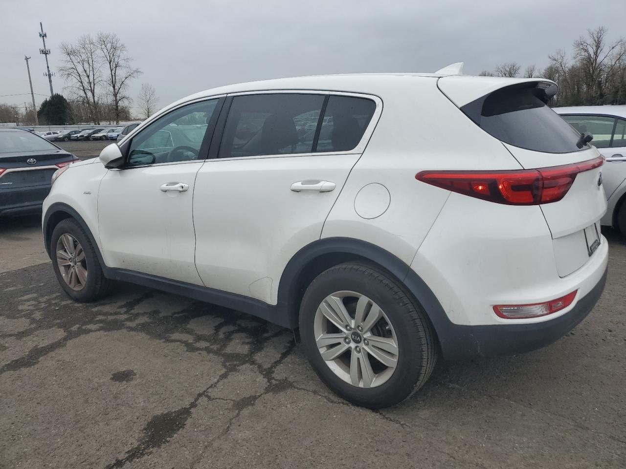 2017 KIA Sportage VIN KNDPMCACXH7129802 Copart auction photo, all over damage thumbnail 2