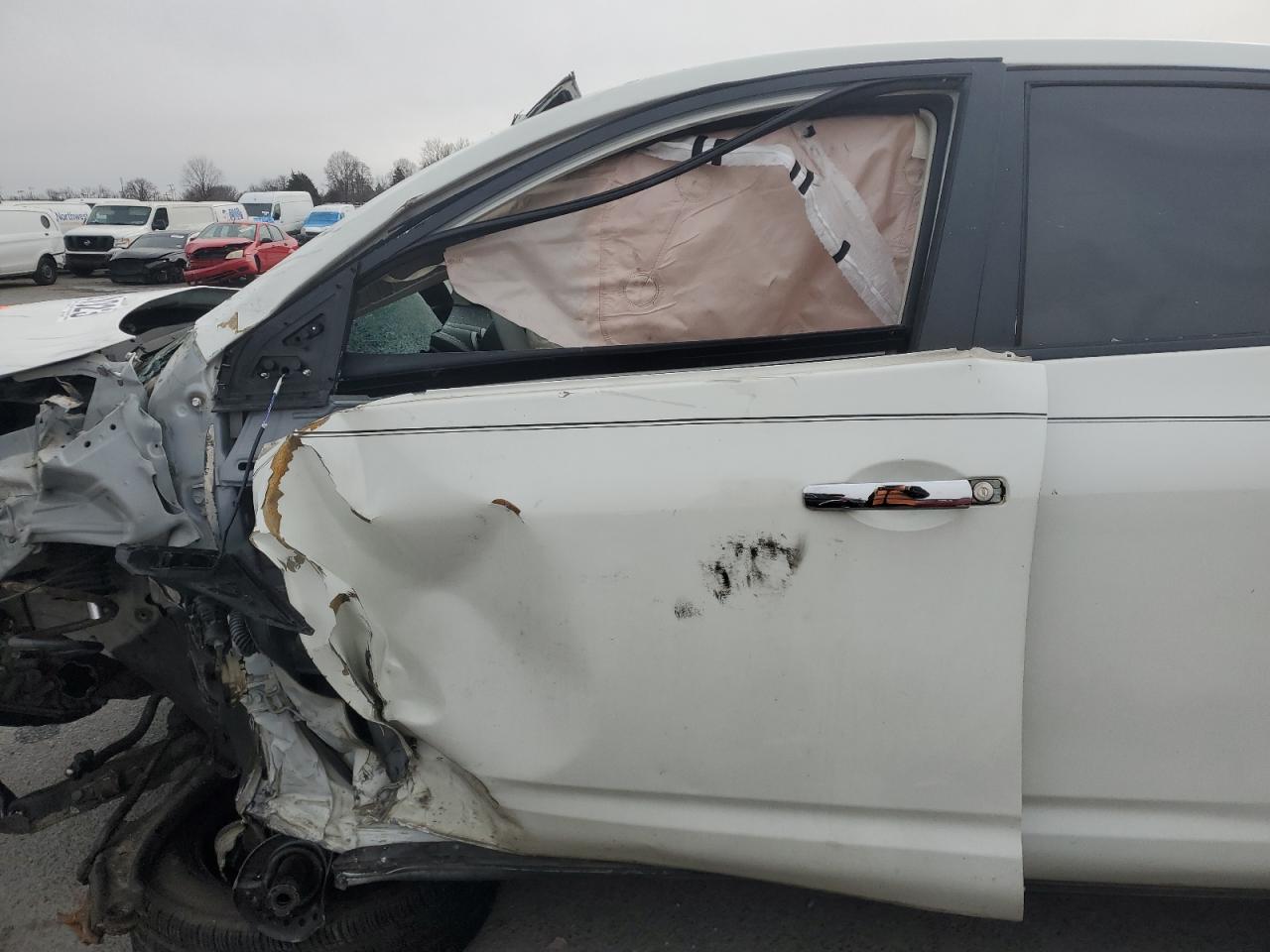 2010 Nissan Rogue VIN JN8AS5MV3AW143903 Copart auction photo, front end / side damage thumbnail 7