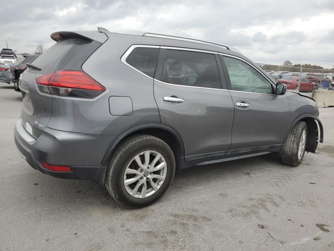 2017 Nissan Rogue VIN 5N1AT2MV0HC877221 Copart auction photo, front end damage thumbnail 3