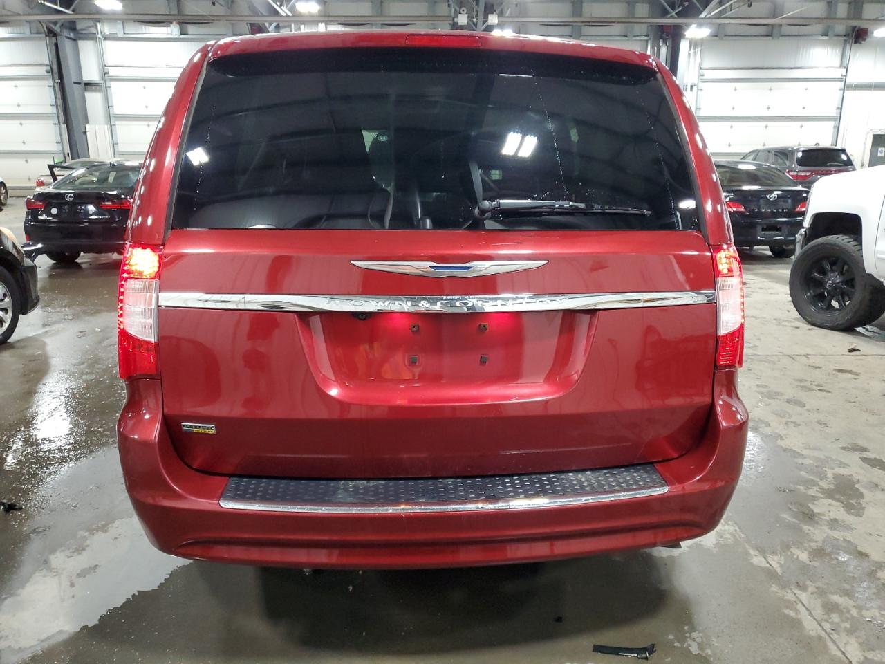 2016 Chrysler Town & Country VIN 2C4RC1BG9GR294206 Copart auction photo, side damage thumbnail 6