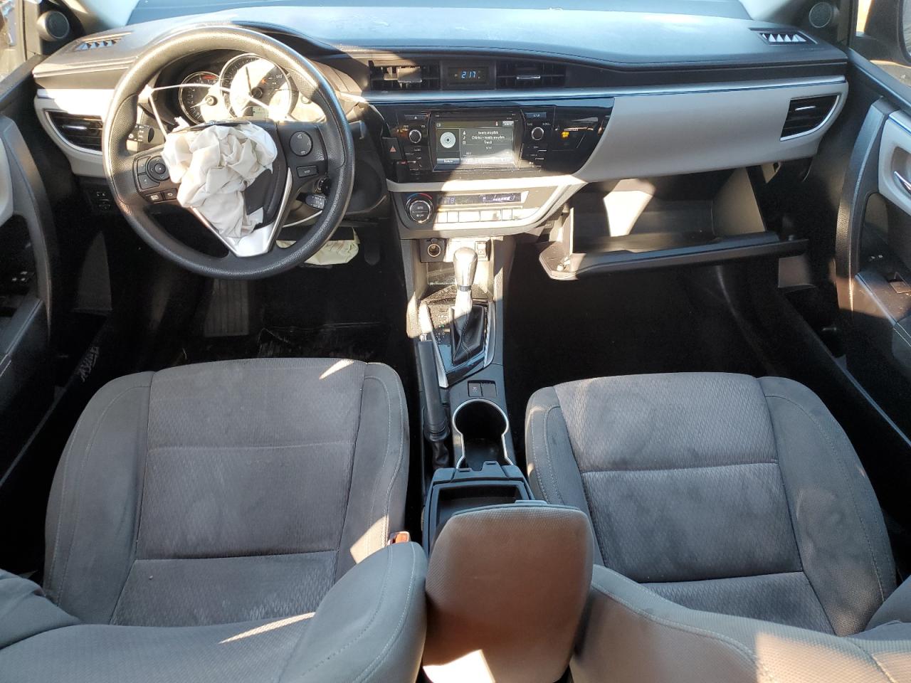 2015 Toyota Corolla VIN 5YFBURHE5FP286430 Copart auction photo, front end damage thumbnail 8