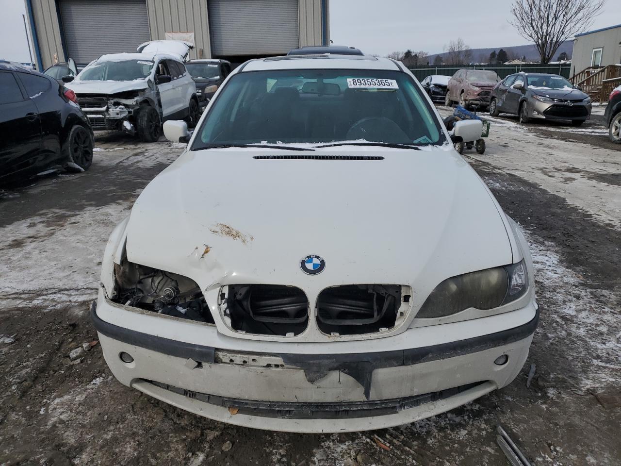 2003 BMW 3er VIN WBAEU33453PF58366 Copart auction photo, front end / side damage thumbnail 5