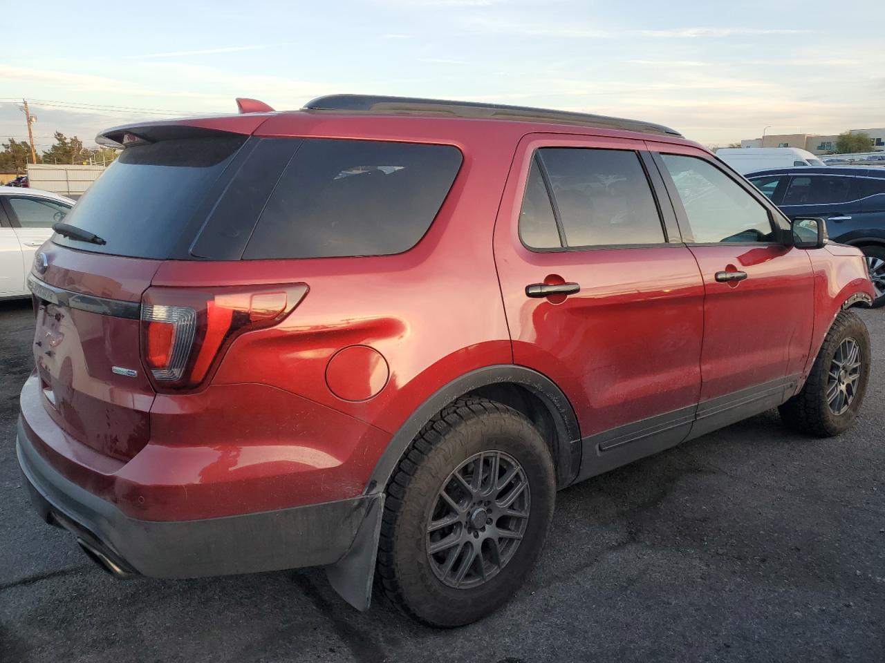 2017 Ford Explorer VIN 1FM5K8GT5HGD88520 Copart auction photo, front end / side damage thumbnail 3