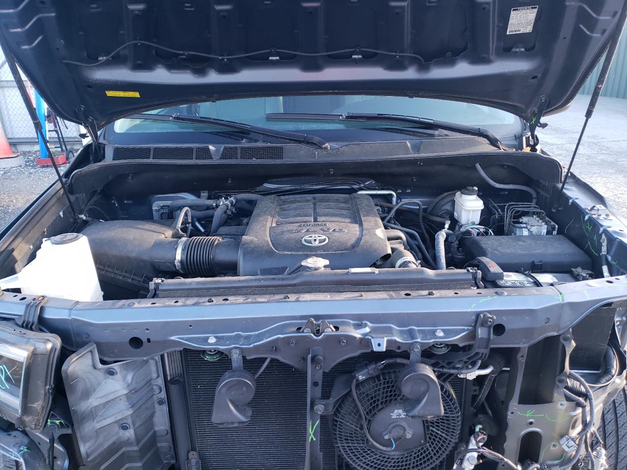 2018 Toyota Sequoia VIN 5TDBY5G1XJS156249 Copart auction photo, front end / minor dent/scratches damage thumbnail 12