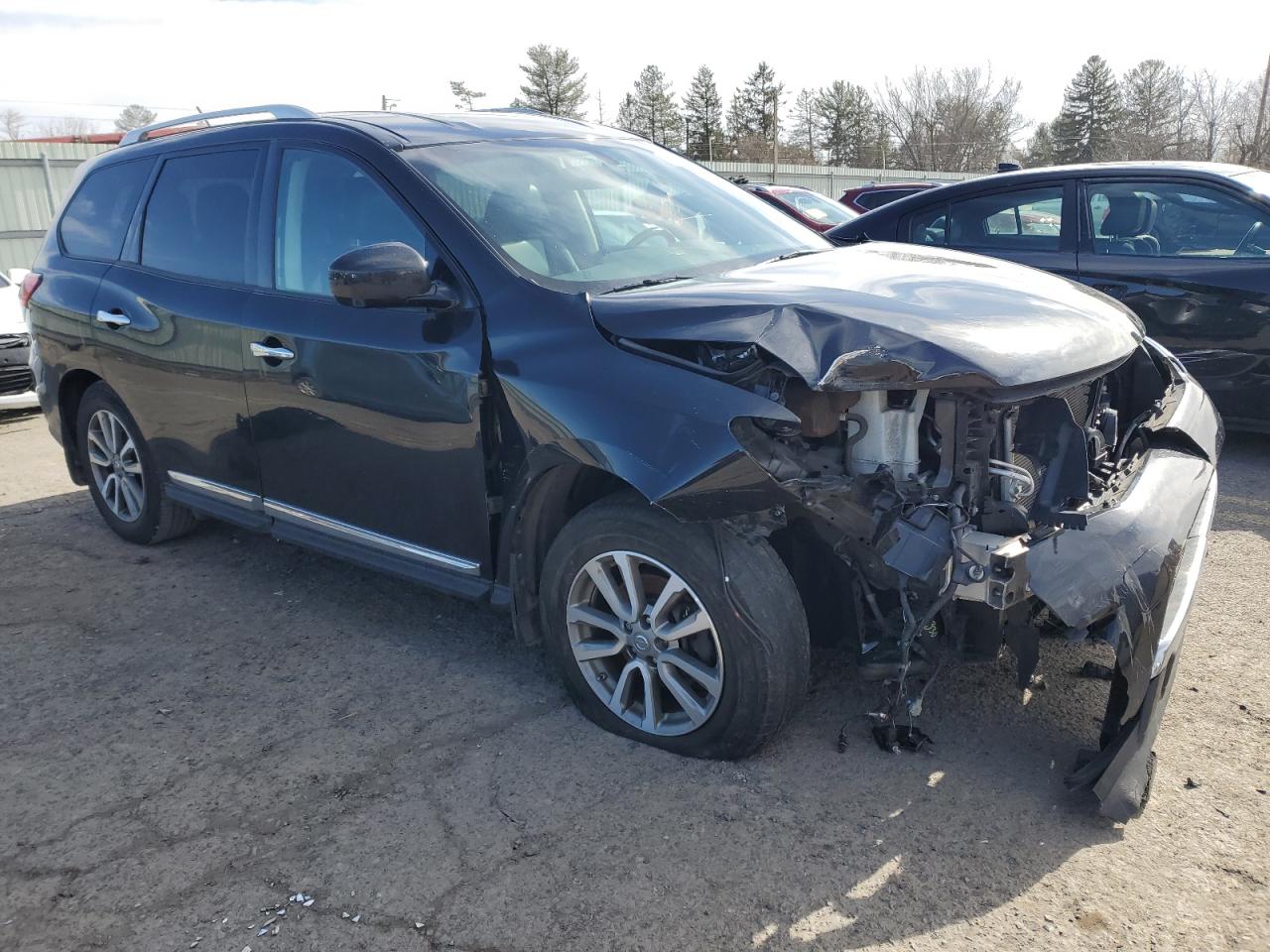 2016 Nissan Pathfinder VIN 5N1AR2MM2GC643618 Copart auction photo, front end damage thumbnail 4