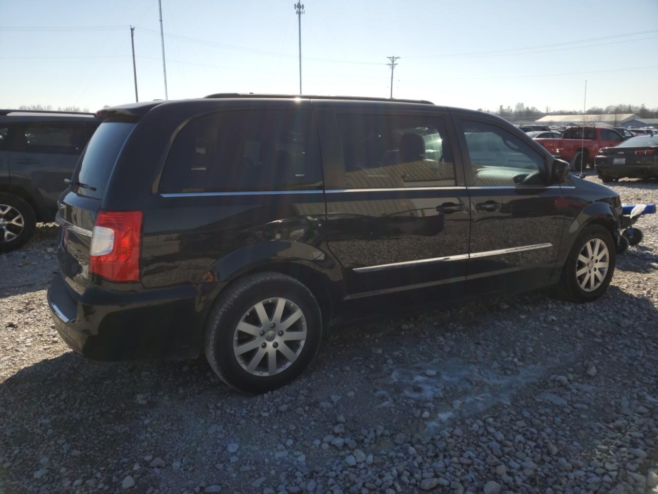 2013 Chrysler Town & Country VIN 2C4RC1BGXDR613835 Copart auction photo, front end damage thumbnail 3
