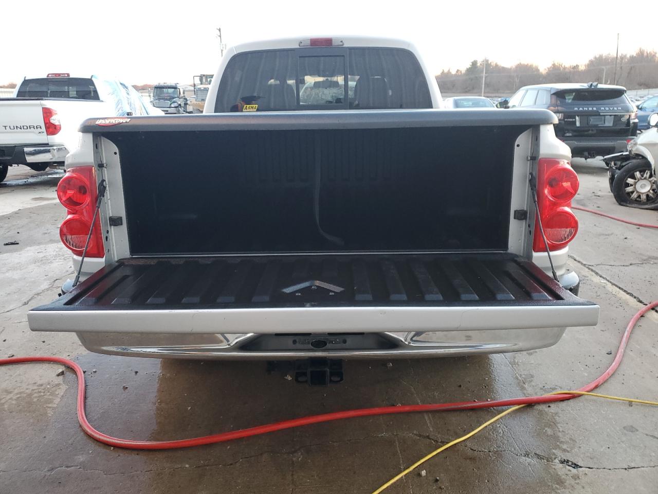 2006 Dodge Dakota VIN 1D7HW48J26S524100 Copart auction photo, front end damage thumbnail 6