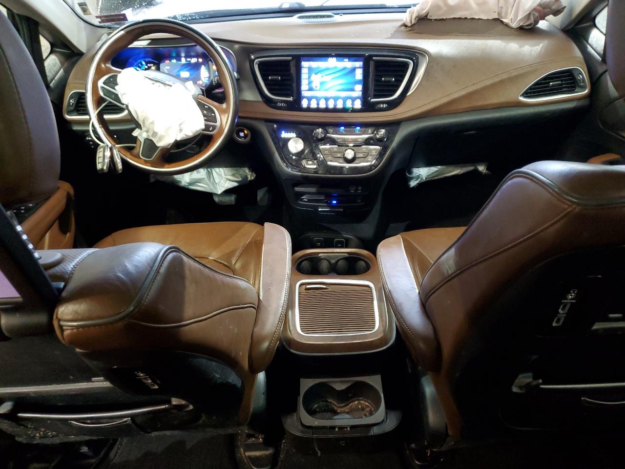 2019 Chrysler Pacifica VIN 2C4RC1N77KR630245 Copart auction photo, front end / minor dent/scratches damage thumbnail 8