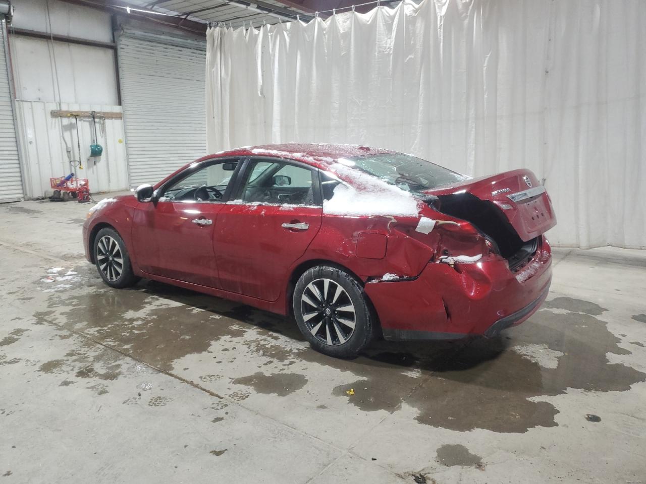 2018 Nissan Altima VIN 1N4AL3AP8JC173988 Copart auction photo, rear end damage thumbnail 2