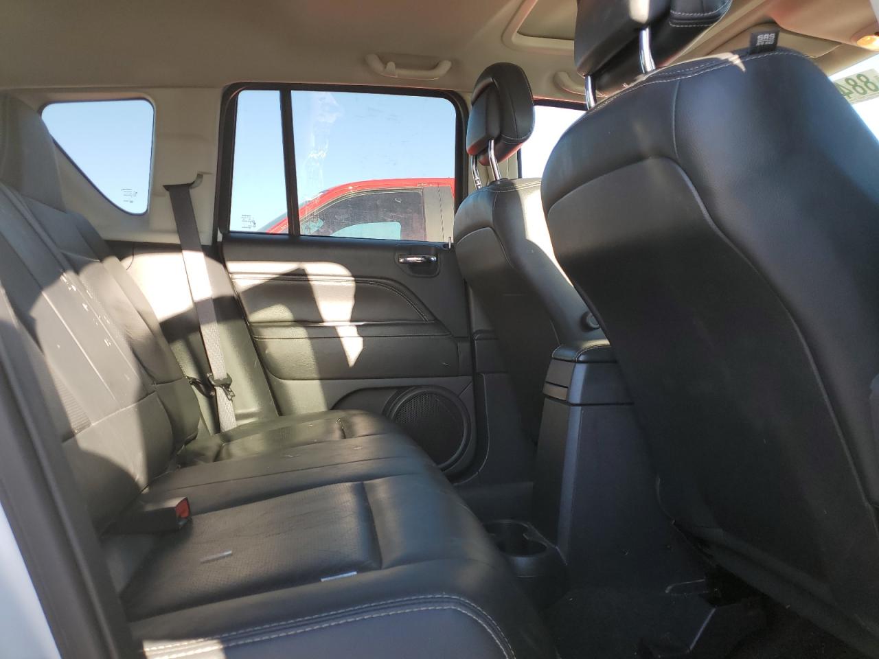 2017 Jeep Compass VIN 1C4NJCEB2HD165857 Copart auction photo, normal wear / minor dent/scratches damage thumbnail 11