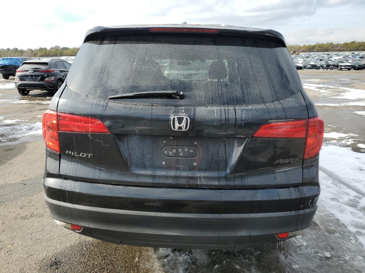 2016 Honda Pilot VIN 5FNYF6H37GB012029 Copart auction photo, front end / side damage thumbnail 6