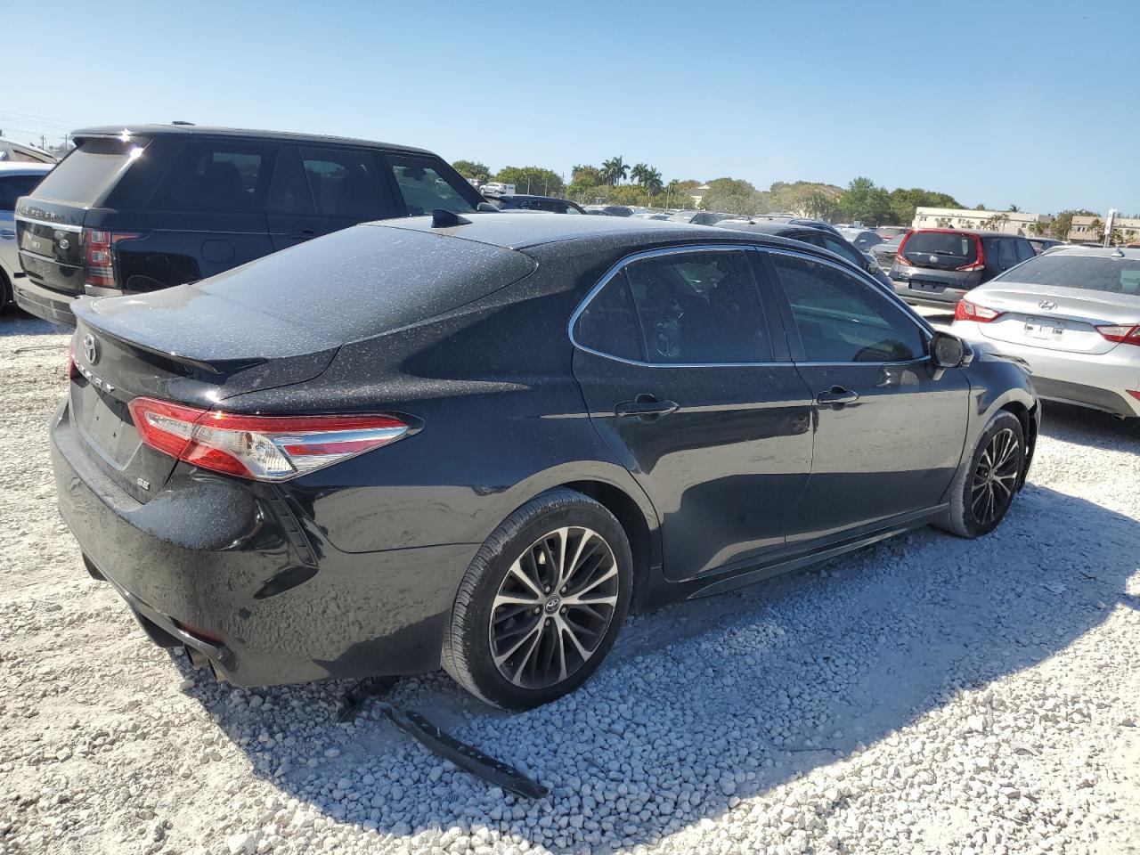 2019 Toyota Camry VIN 4T1B11HK7KU698440 Copart auction photo, front end damage thumbnail 3