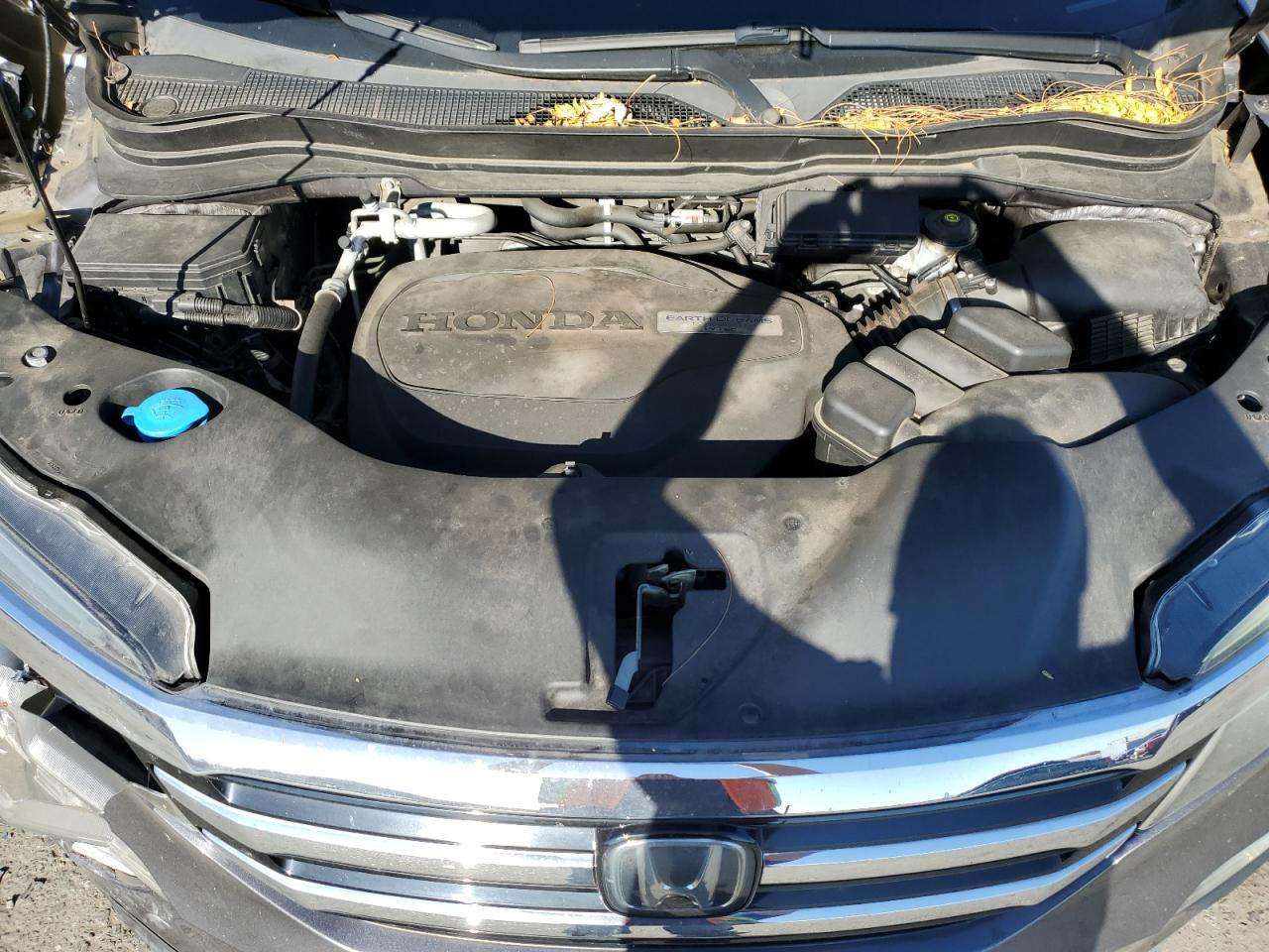 2016 Honda Pilot VIN 5FNYF6H90GB099549 Copart auction photo, front end / side damage thumbnail 12