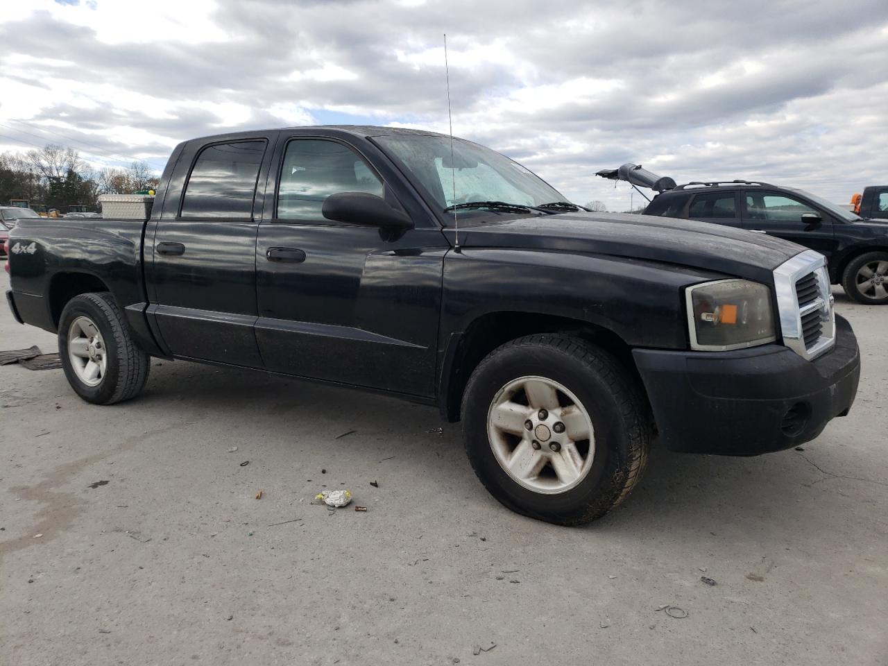 2005 Dodge Dakota VIN 1D7HW28K55S265016 Copart auction photo, mechanical damage thumbnail 4