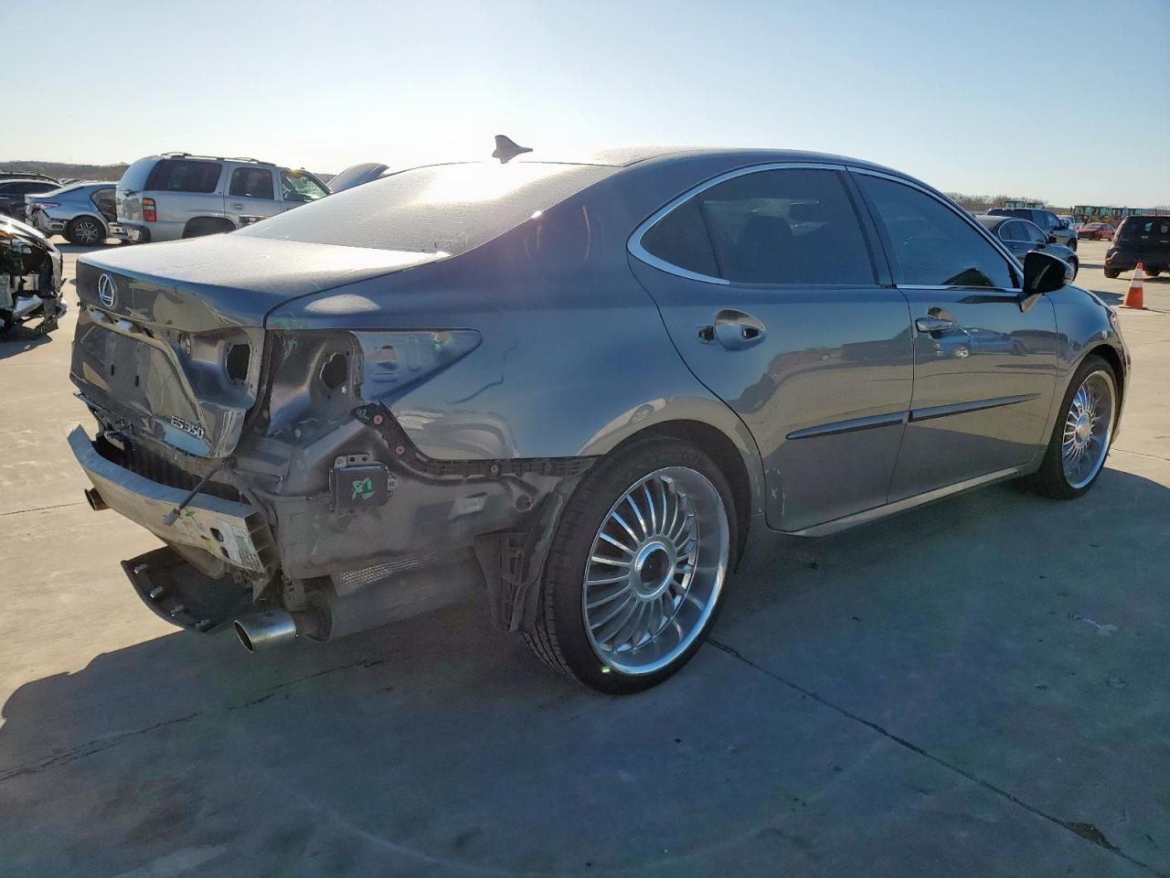 2013 Lexus ES VIN JTHBK1GG7D2023344 Copart auction photo, rear end / side damage thumbnail 3