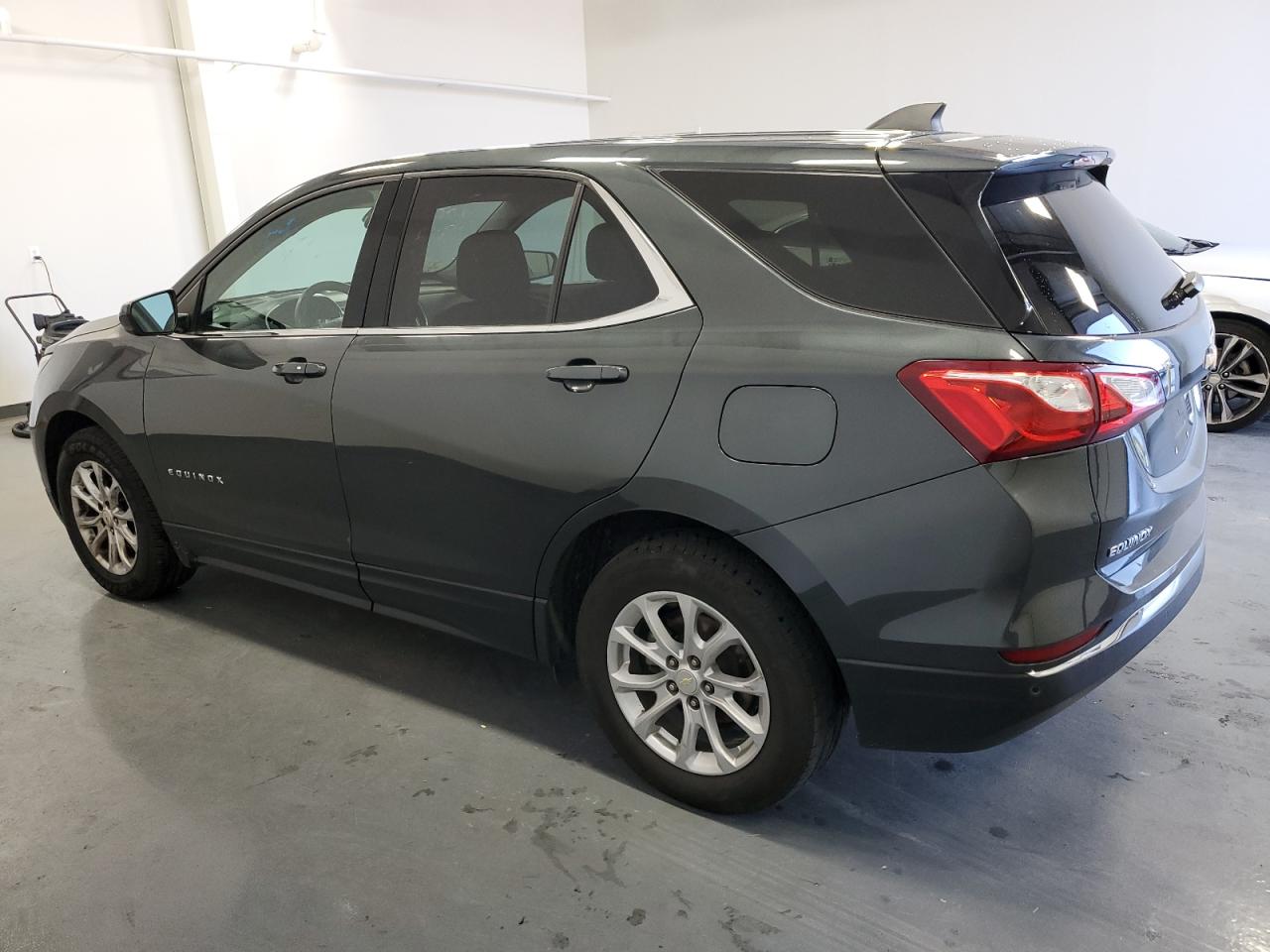 2020 Chevrolet Equinox VIN 3GNAXJEV1LS500621 Copart auction photo, mechanical / minor dent/scratches damage thumbnail 2