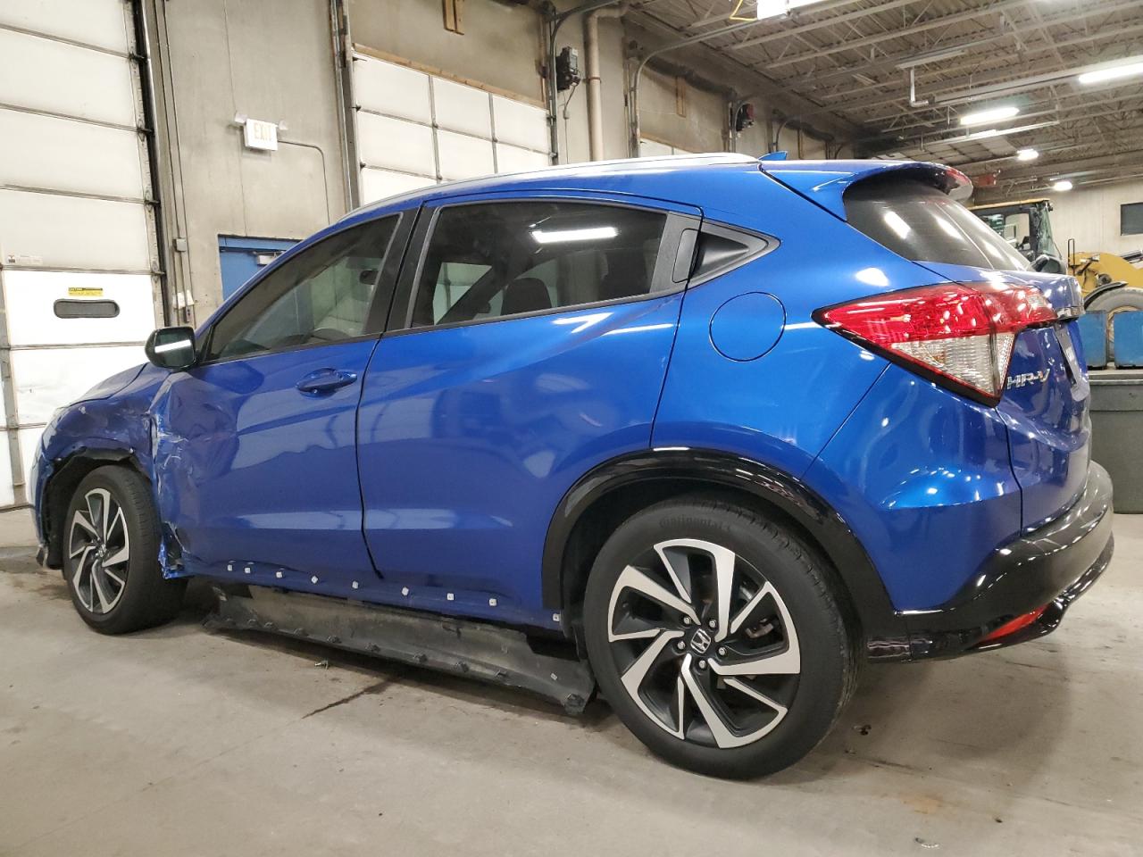 2019 Honda HR-V VIN 3CZRU5H12KG715330 Copart auction photo, all over / undercarriage damage thumbnail 2