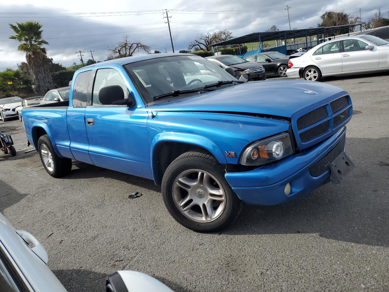 2000 Dodge Dakota VIN 1B7GL22Z8YS516815 Copart auction photo, undercarriage / front end damage thumbnail 4