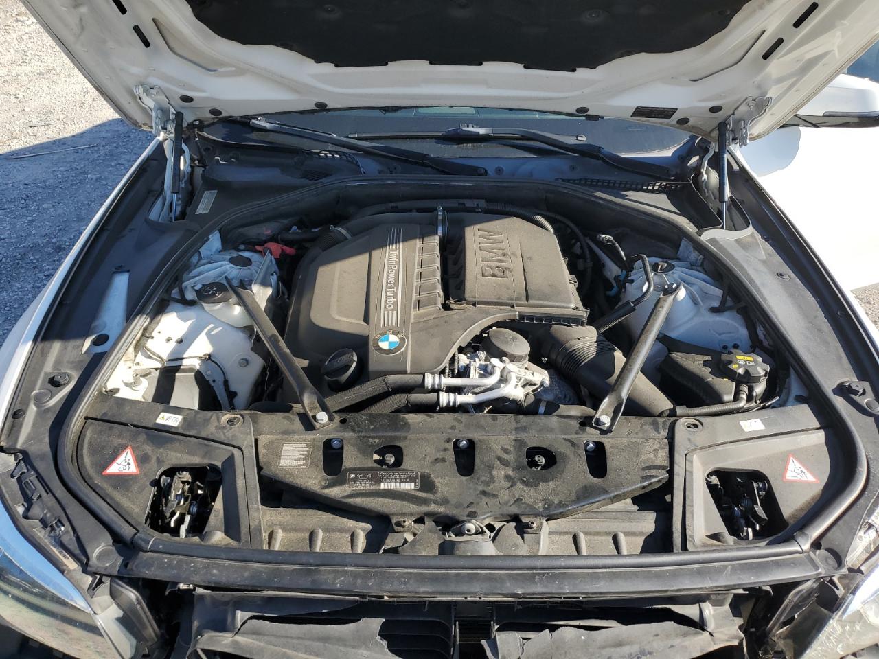 2015 BMW 5er VIN WBA5B1C56FG125529 Copart auction photo, front end damage thumbnail 11