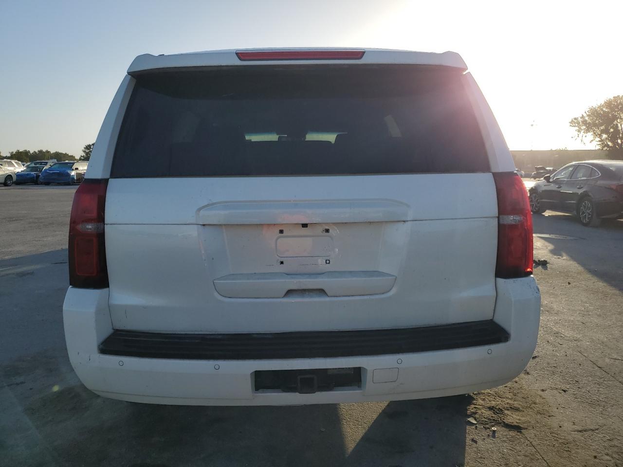 2018 Chevrolet Tahoe VIN 1GNSCBKC9JR152947 Copart auction photo, water/flood / front end damage thumbnail 6