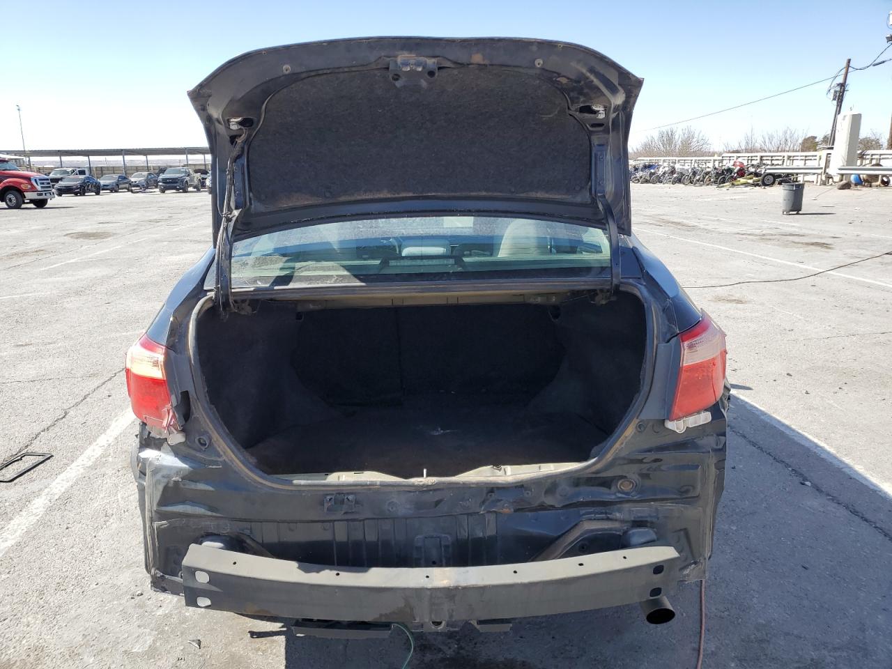 2018 Toyota Corolla VIN 5YFBURHE8JP779558 Copart auction photo, rear end / front end damage thumbnail 6