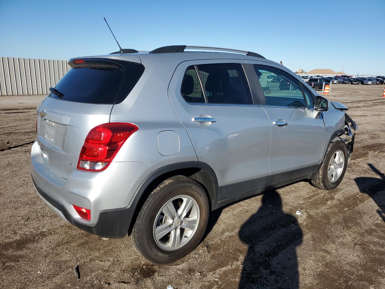 2020 Chevrolet Trax VIN KL7CJPSB1LB024265 Copart auction photo, front end damage thumbnail 3