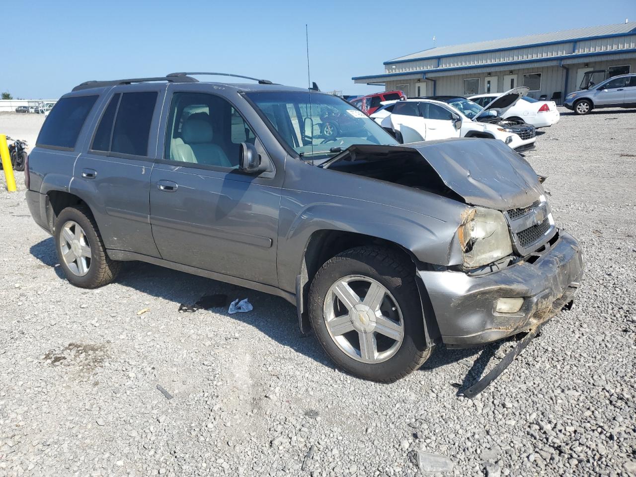 2008 Chevrolet TrailBlazer VIN 1GNDT13SX82104546 Copart auction photo, front end damage thumbnail 4