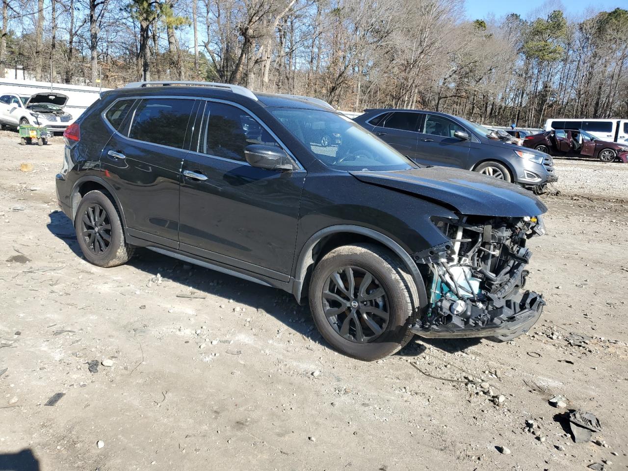 2017 Nissan Rogue VIN JN8AT2MVXHW263168 Copart auction photo, front end / side damage thumbnail 4