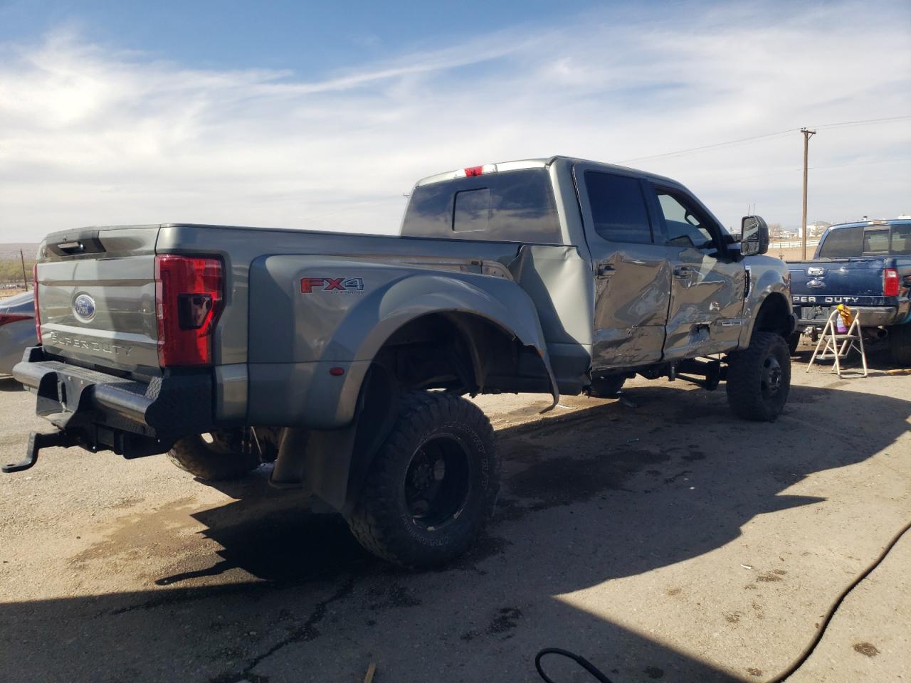 2019 Ford F350 VIN 1FT8W3DT6KEC06100 Copart auction photo, side damage thumbnail 3