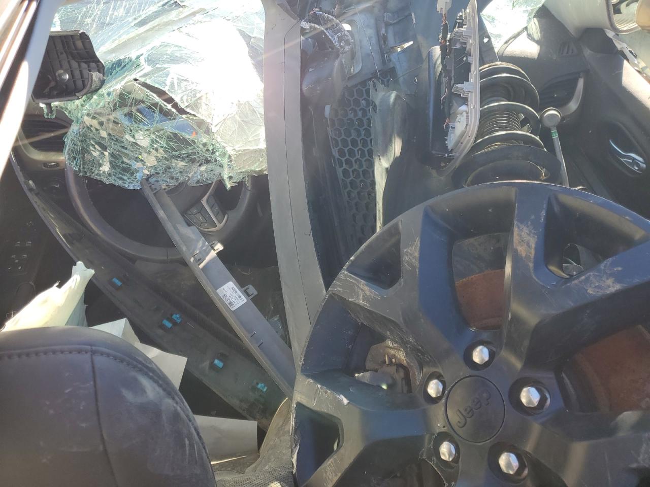 2015 Jeep Cherokee VIN 1C4PJMBB1FW659292 Copart auction photo, all over damage thumbnail 8