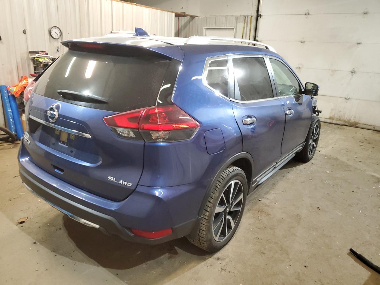 2018 Nissan Rogue VIN JN8AT2MV6JW327602 Copart auction photo, front end damage thumbnail 3
