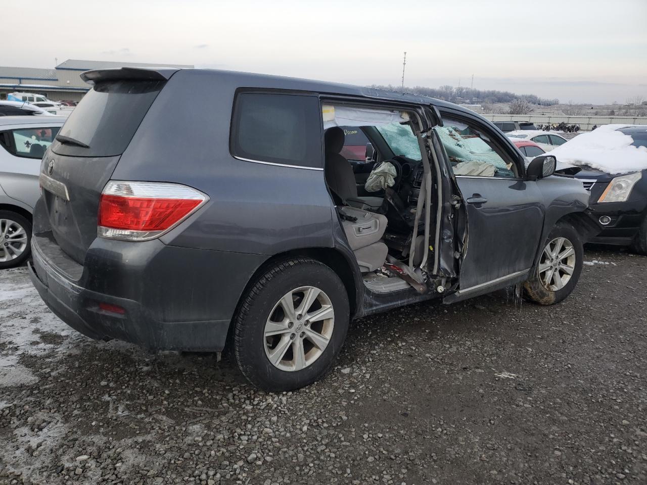 2013 Toyota Highlander VIN 5TDZA3EH4DS045479 Copart auction photo, all over / front end damage thumbnail 3