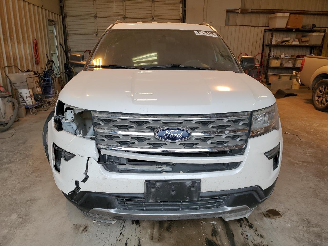 2018 Ford Explorer VIN 1FM5K7D84JGB08098 Copart auction photo, front end / minor dent/scratches damage thumbnail 5