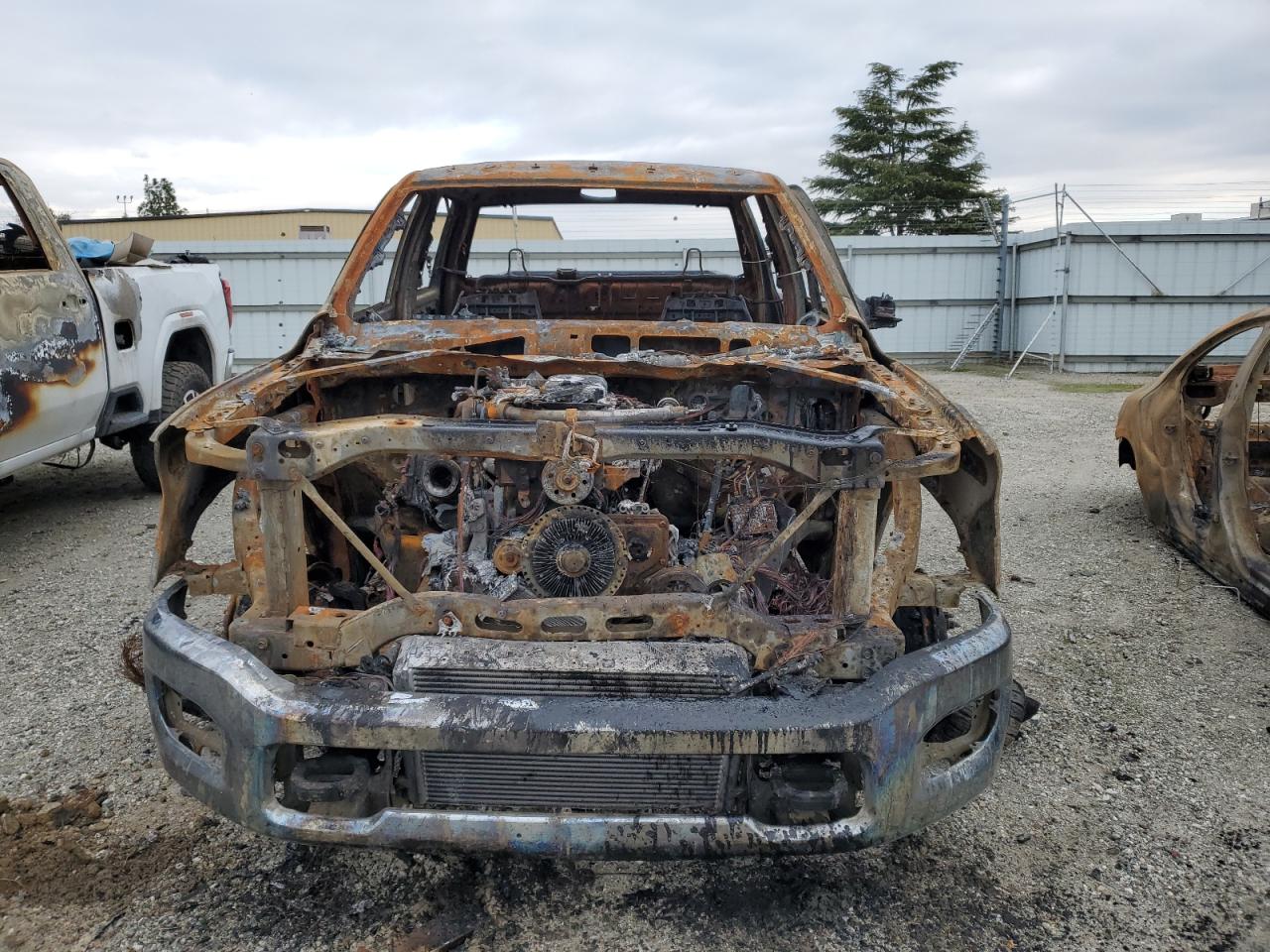 2022 RAM 3500 VIN 3C63RRGL7NG415138 Copart auction photo, burn damage thumbnail 5
