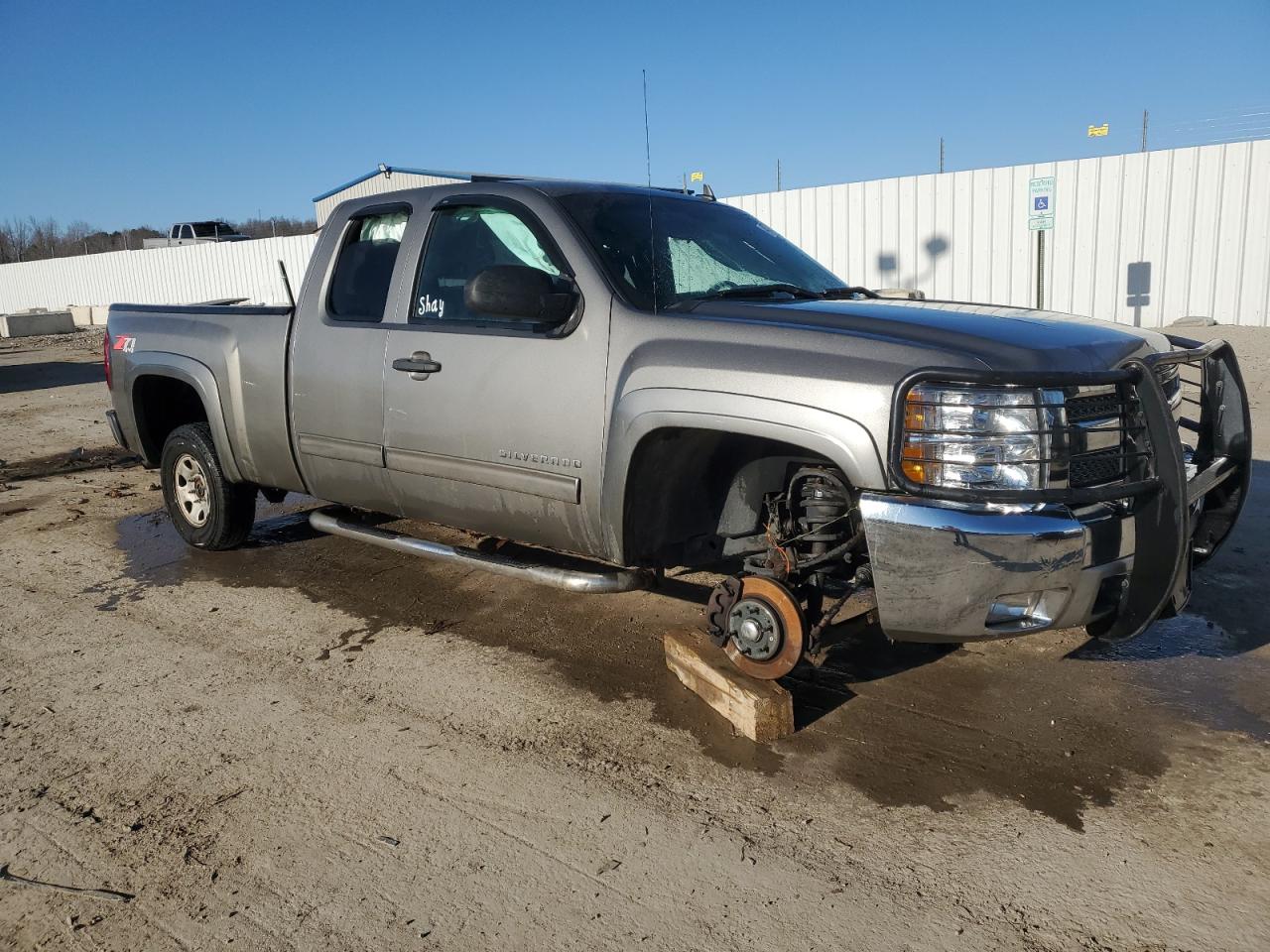 2013 Chevrolet Silverado VIN 1GCRKSE73DZ267685 Copart auction photo, front end / rear end damage thumbnail 4