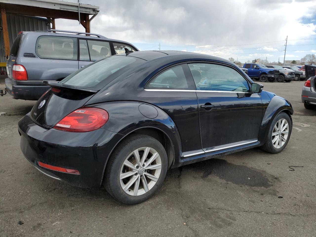 2018 Volkswagen Beetle VIN 3VWJD7AT8JM702296 Copart auction photo, front end damage thumbnail 3