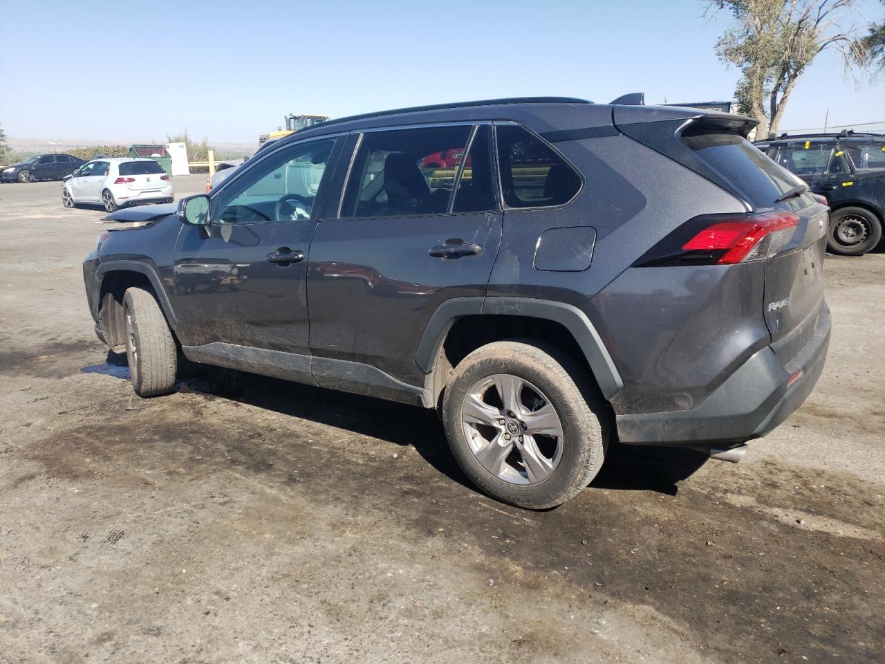 2022 Toyota RAV 4 VIN 2T3W1RFVXNC198654 Copart auction photo, front end damage thumbnail 2