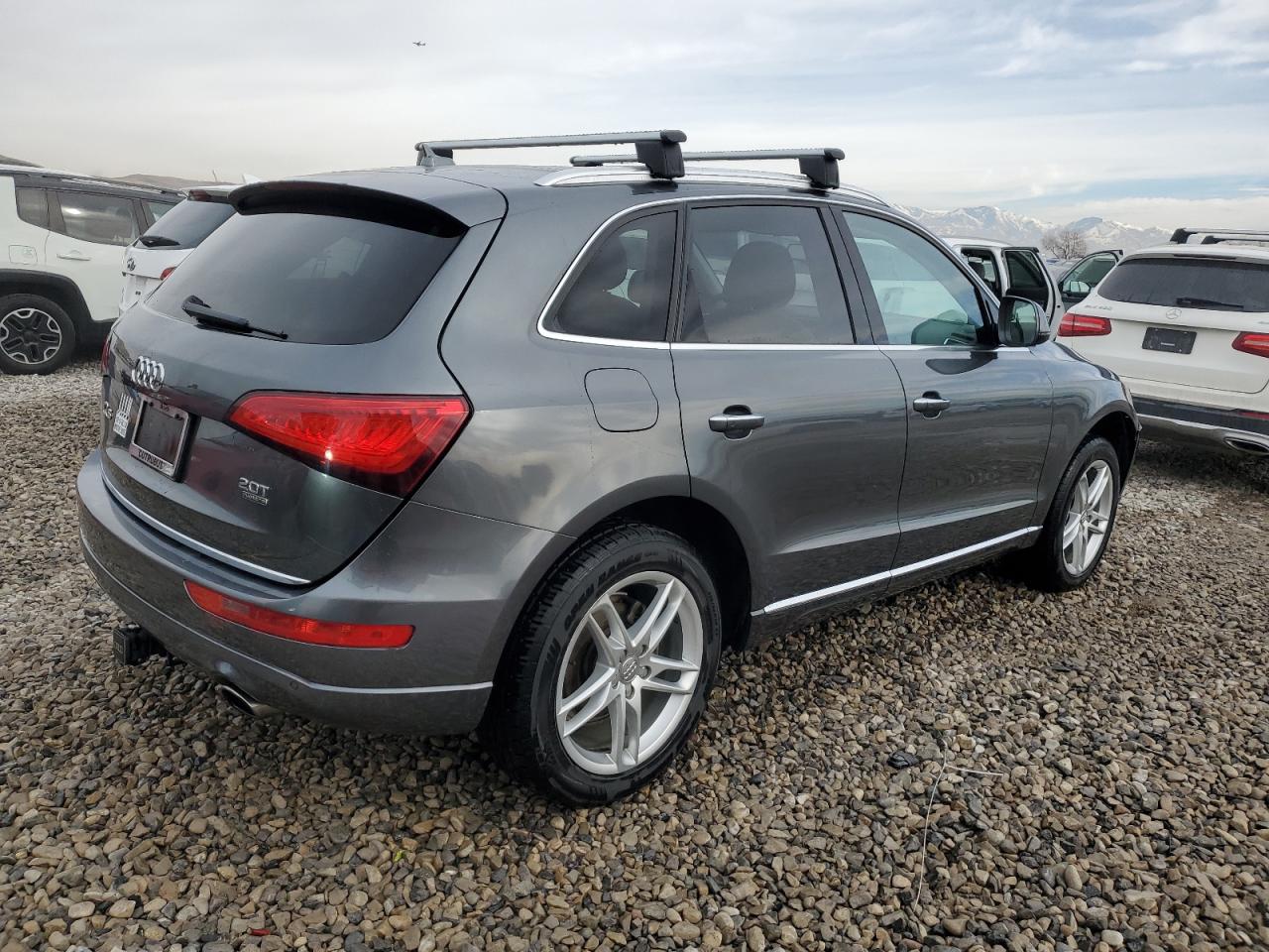 2017 Audi Q5 VIN WA1L2AFP8HA003715 Copart auction photo, front end damage thumbnail 3