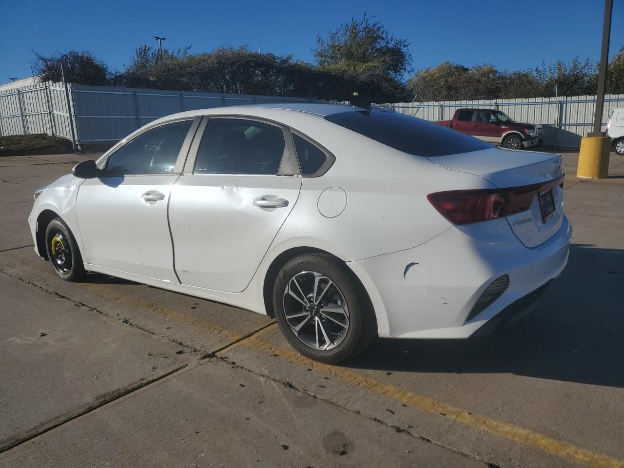 2023 KIA Forte VIN 3KPF24AD5PE540412 Copart auction photo, all over / minor dent/scratches damage thumbnail 2