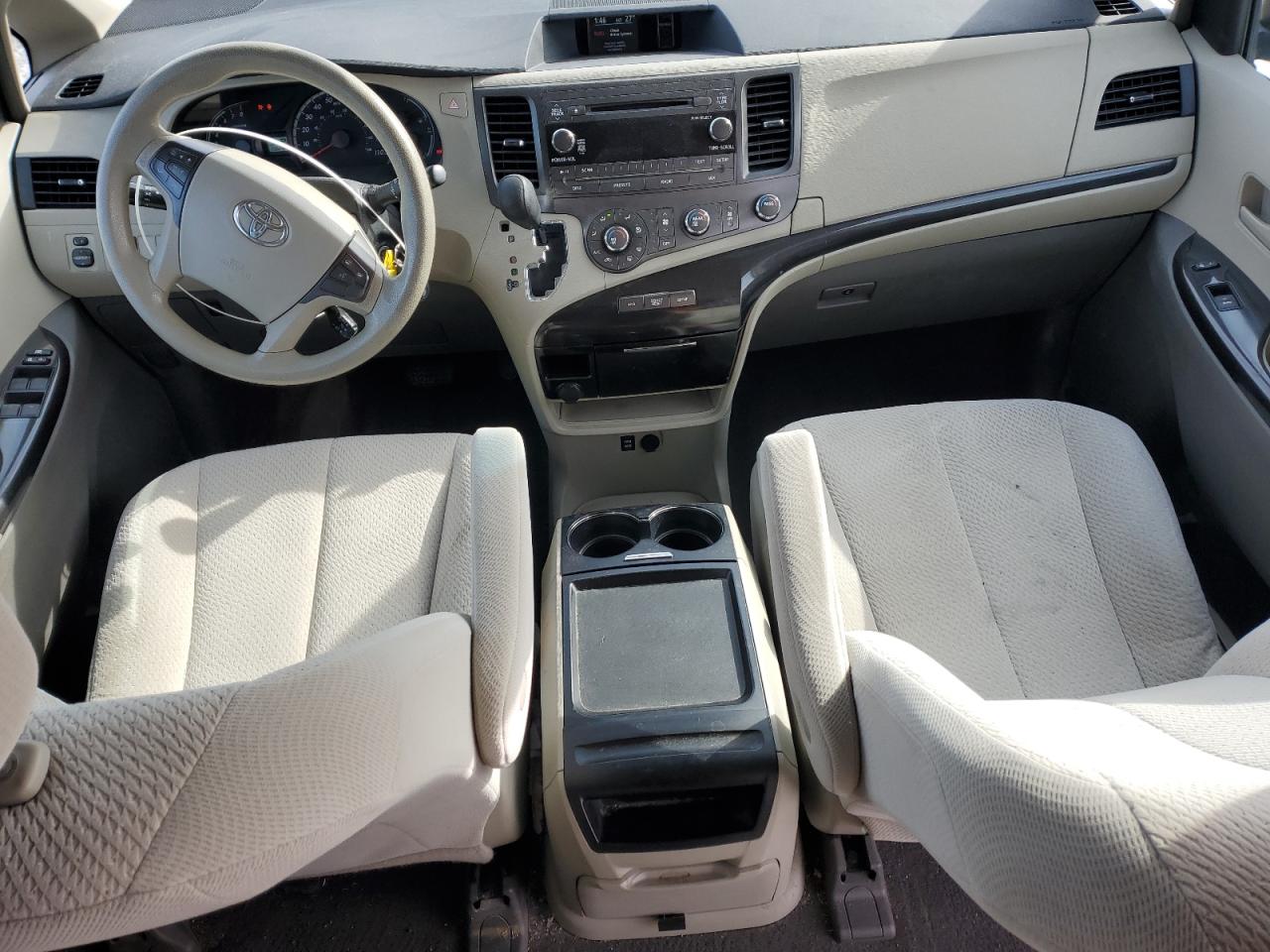 2011 Toyota Sienna VIN 5TDKK3DC9BS024533 Copart auction photo, side / rear end damage thumbnail 8