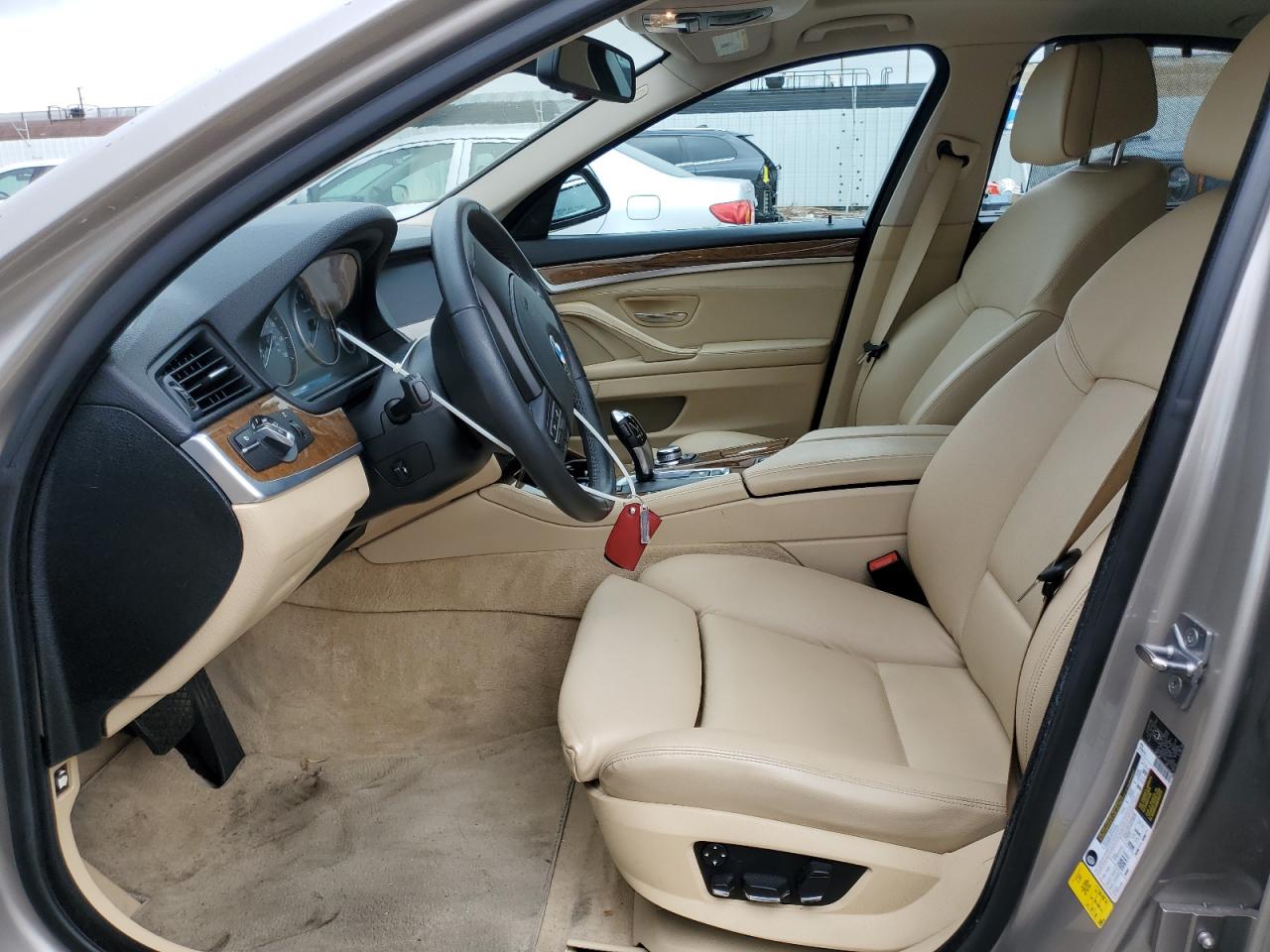 2011 BMW 5er VIN WBAFR1C5XBC673065 Copart auction photo, front end / minor dent/scratches damage thumbnail 7